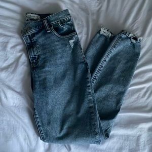 Abercrombie & Fitch (High Rise-Curve Love-Super Skinny Ankles Jeans) (Size:27R)